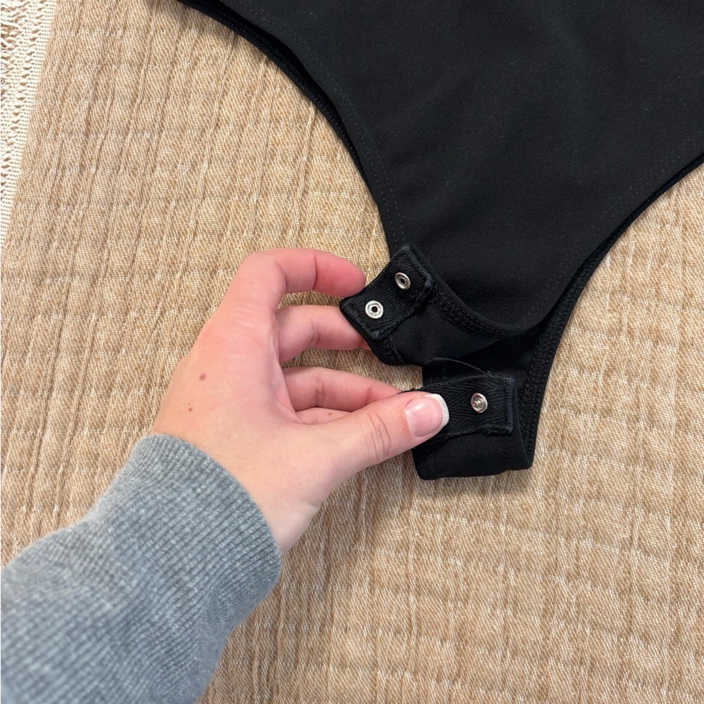 These Three Boutique Black V Neck Bodysuit - Picture 3 of 5